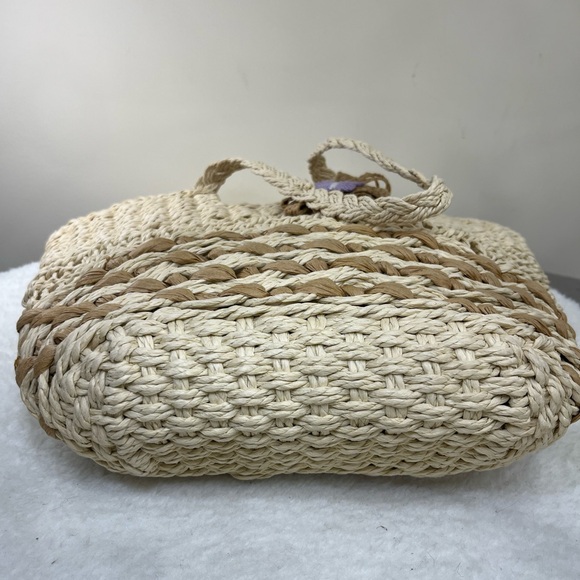 Woven Tote Bag with Flower Charm - Picture 8 of 9